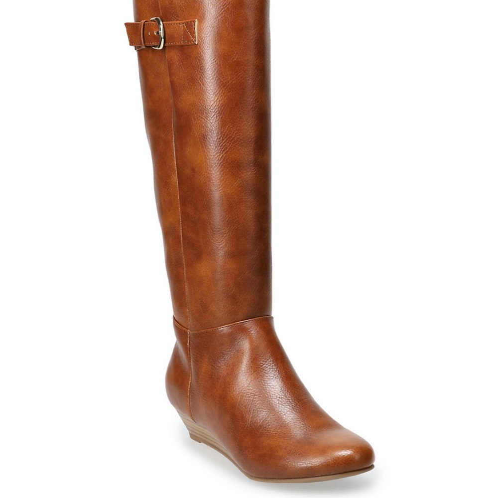 New in Box : Womens Knee High Boots Size 9